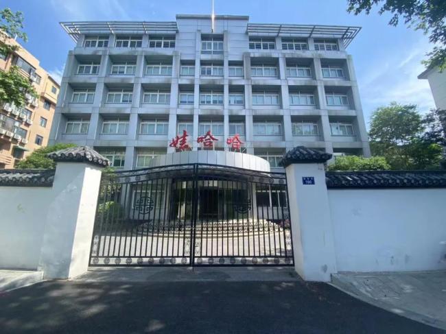 左右关停，右手代工？娃哈哈新的闯关或许刚刚开始